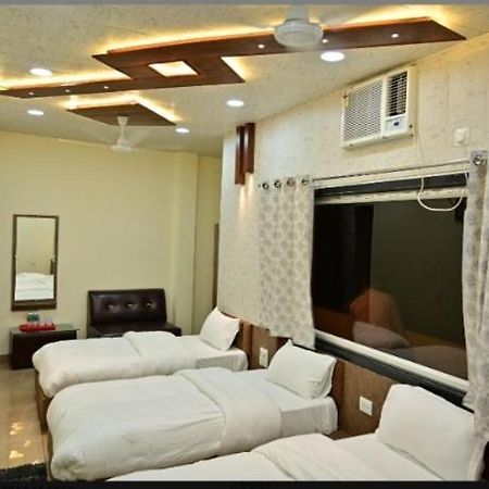 Hotel Raghuveer Inn By Bookingcare Sitapur Muafi Esterno foto