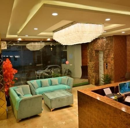 Hotel Raghuveer Inn By Bookingcare Sitapur Muafi Esterno foto