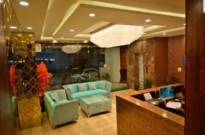 Hotel Raghuveer Inn By Bookingcare Sitapur Muafi Esterno foto